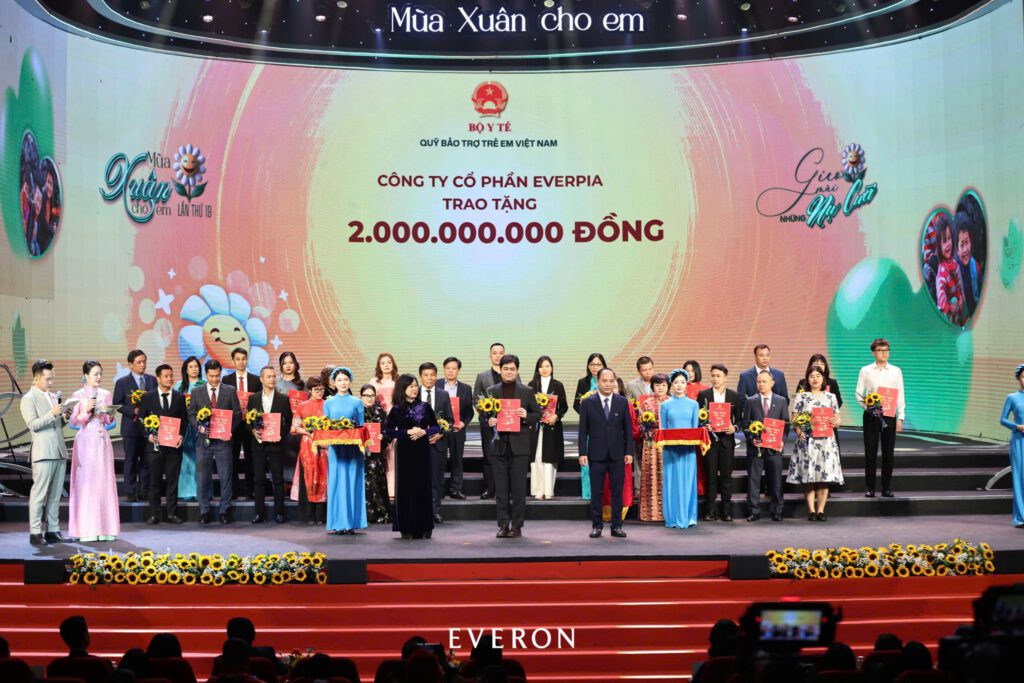 Everpia phối hợp Quỹ Bảo trợ trẻ em Việt Nam tài trợ 2 tỷ đồng bằng hiện vật, chăm sóc giấc ngủ cho trẻ em vùng cao